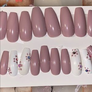 - Press on nails